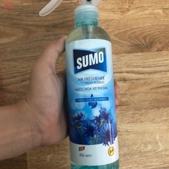 NƯỚC HOA XỊT PHÒNG SUMO HOA OẢI HƯƠNG NẮP VÒI CHAI XANH DƯƠNG